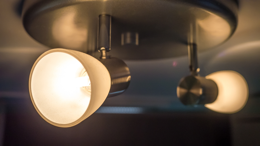 Strom in Wohnmobil und Wohnwagen: Stromverbrauch und Stromsparen 5 Lampe im Wohnmobil - Stromverbrauch