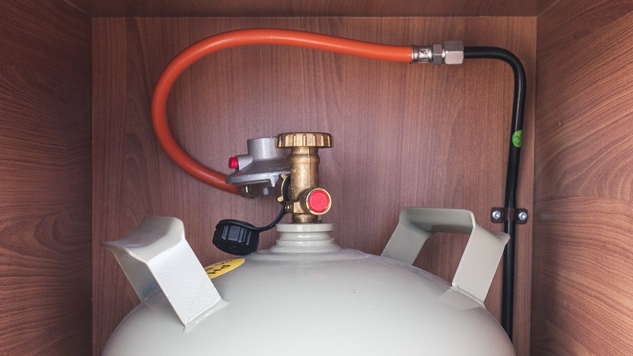 Gasflessen voor kamperen – varianten, vullen, veiligheidstips
