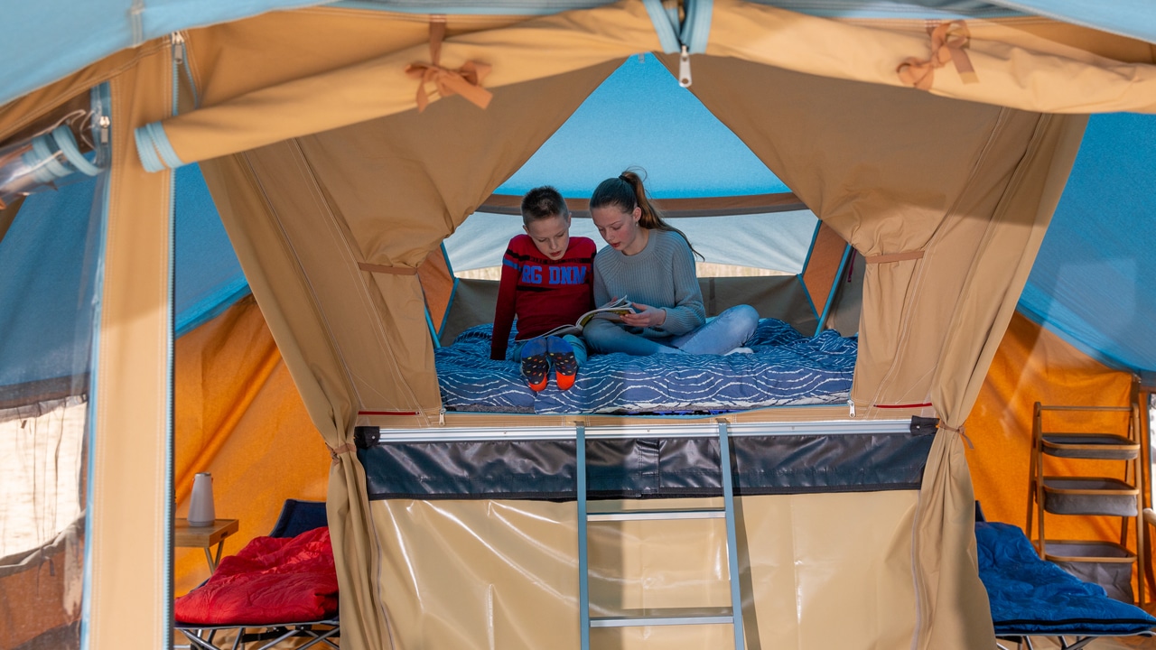 Kinderen in de Campooz tenttrailer