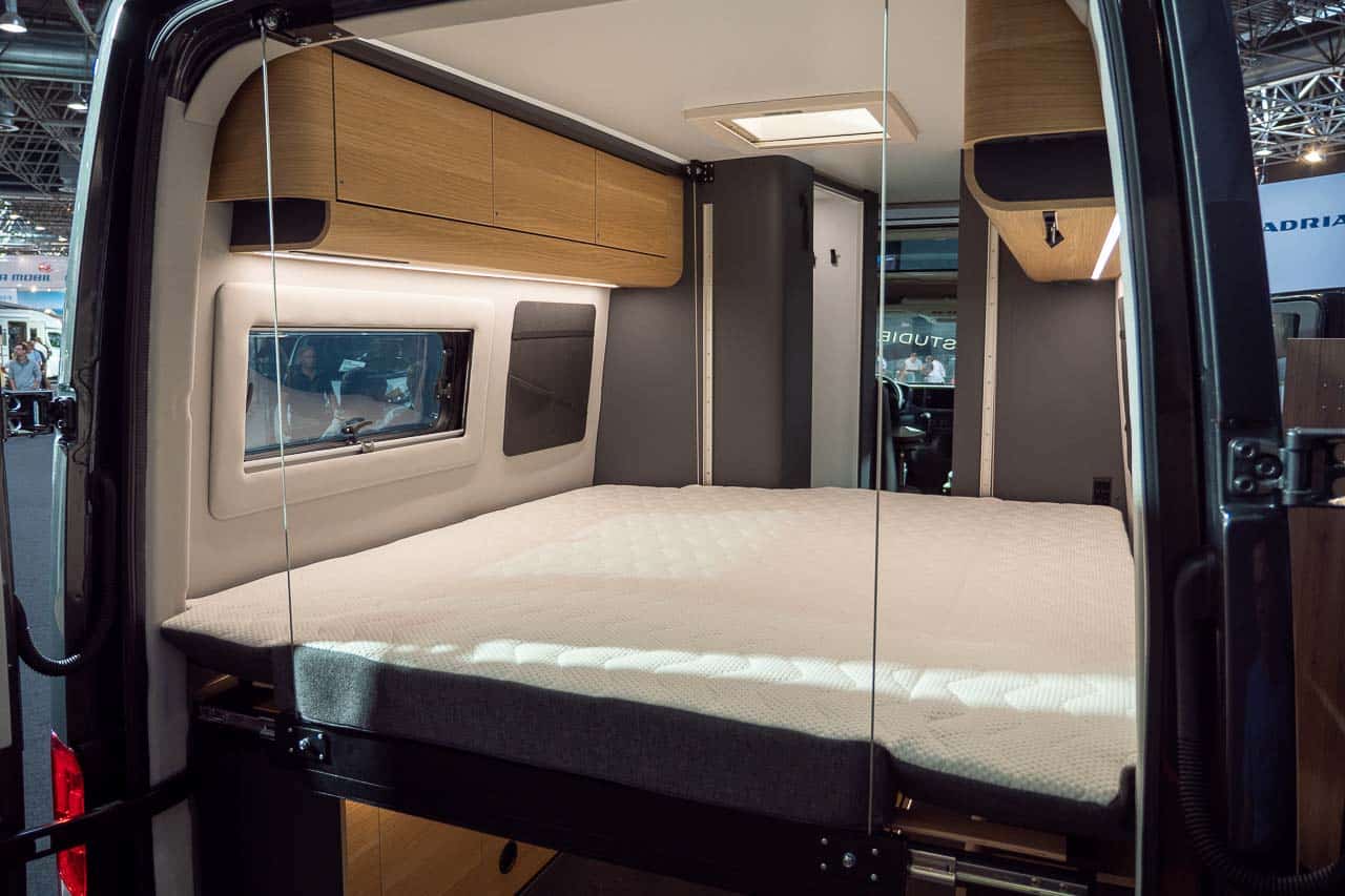 Adria TWIN MAX 680 Interieur