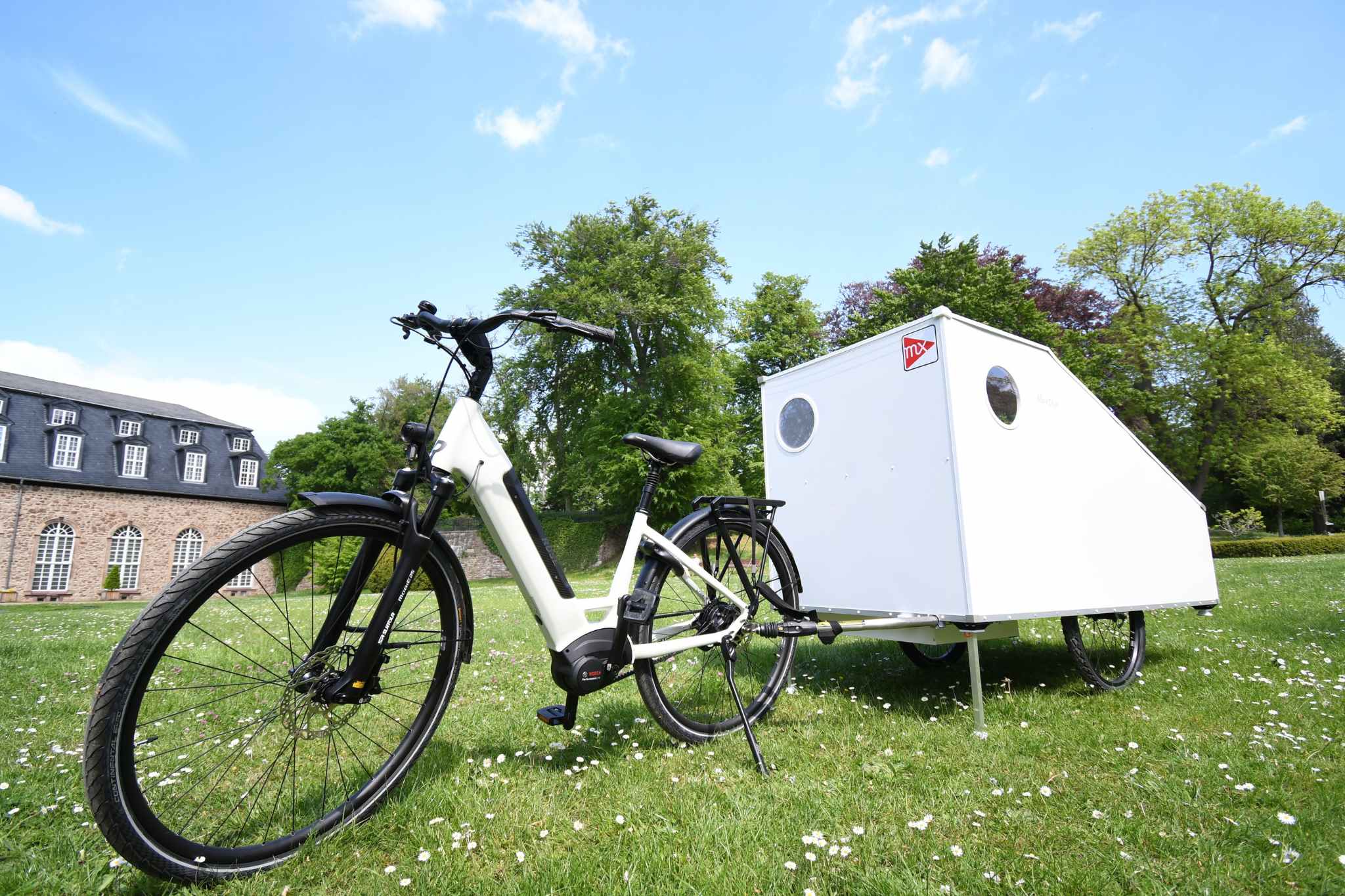 Met 52 kg zonder bagage kan het Martha-model voor getrainde fietsers ook worden getrokken door een conventionele fiets. (c) maxmess-ontwerp