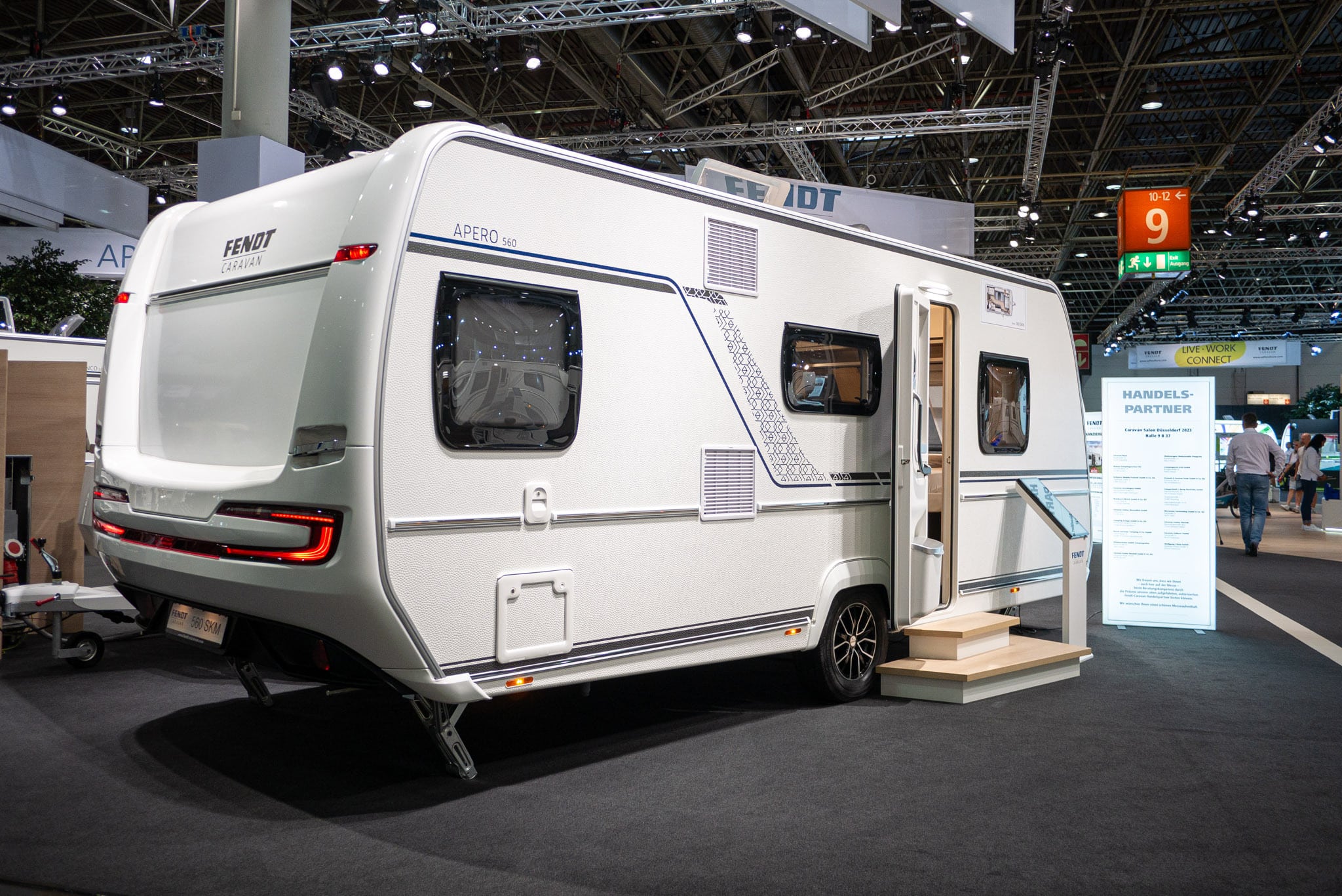 Fendt Apero 560 SKM (2024): gezinsvriendelijke caravan met stapelbed – met 360° rondleiding!