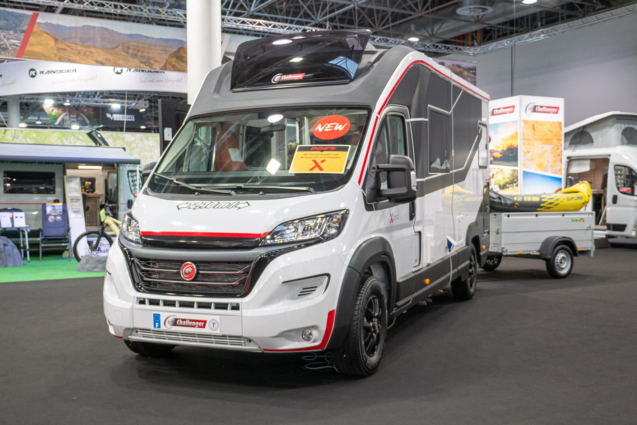 Challenger X 250 Open Edition (2024): slanke semi-geïntegreerde met flexibele garage achter – met 360° tour!