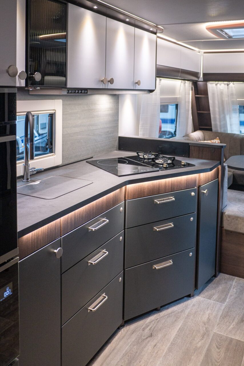 polar blackline kuechenzeile