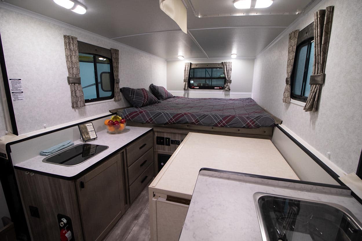 TrailManor: unieke, opvouwbare caravan uit de VS 1 TrailManor 2518 Interieur