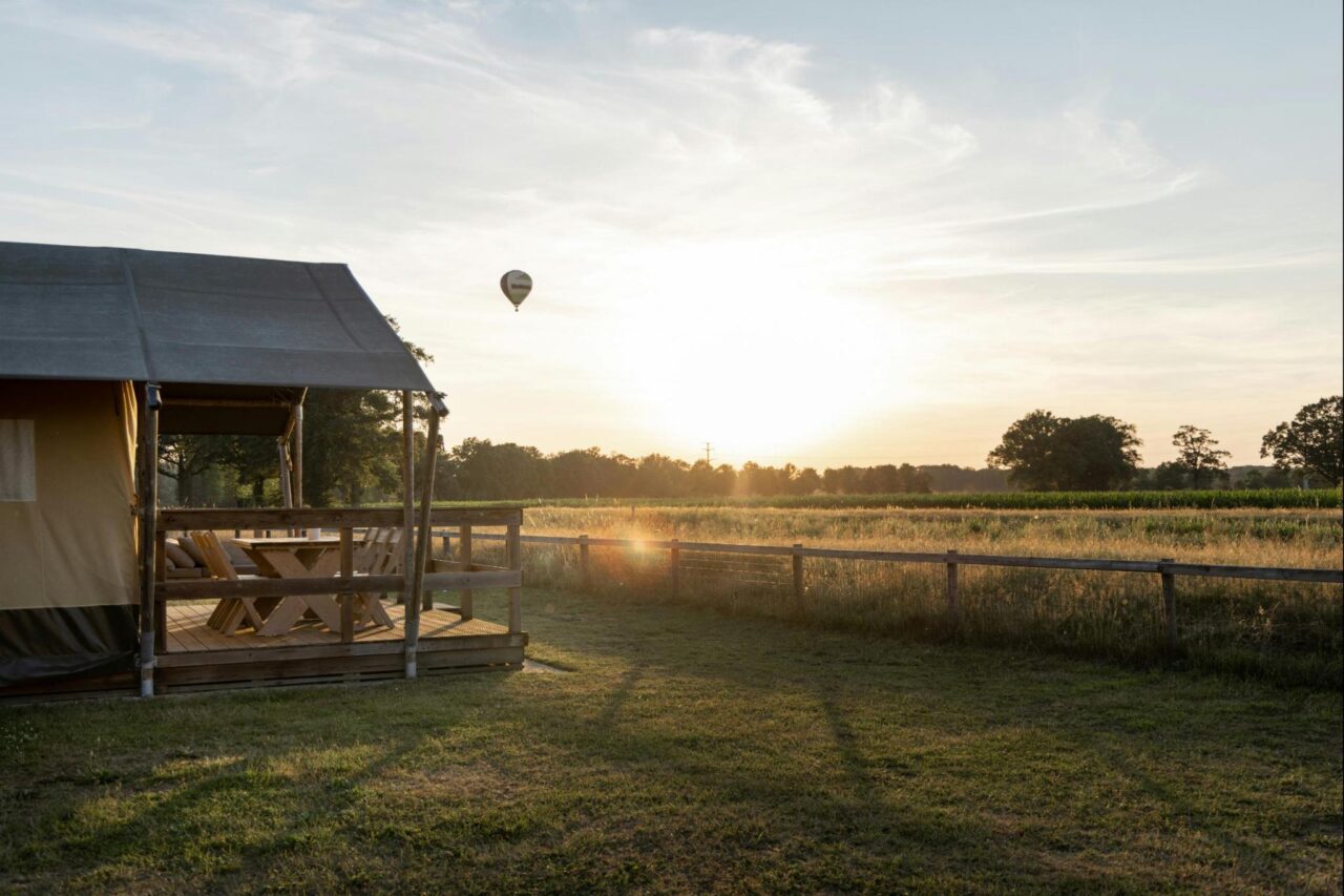 Campingland Nederland: Individuele huuraccommodaties voor een ontspannen vakantie 13 Camping Nederland Huuraccommodatie De Twee Bruggen