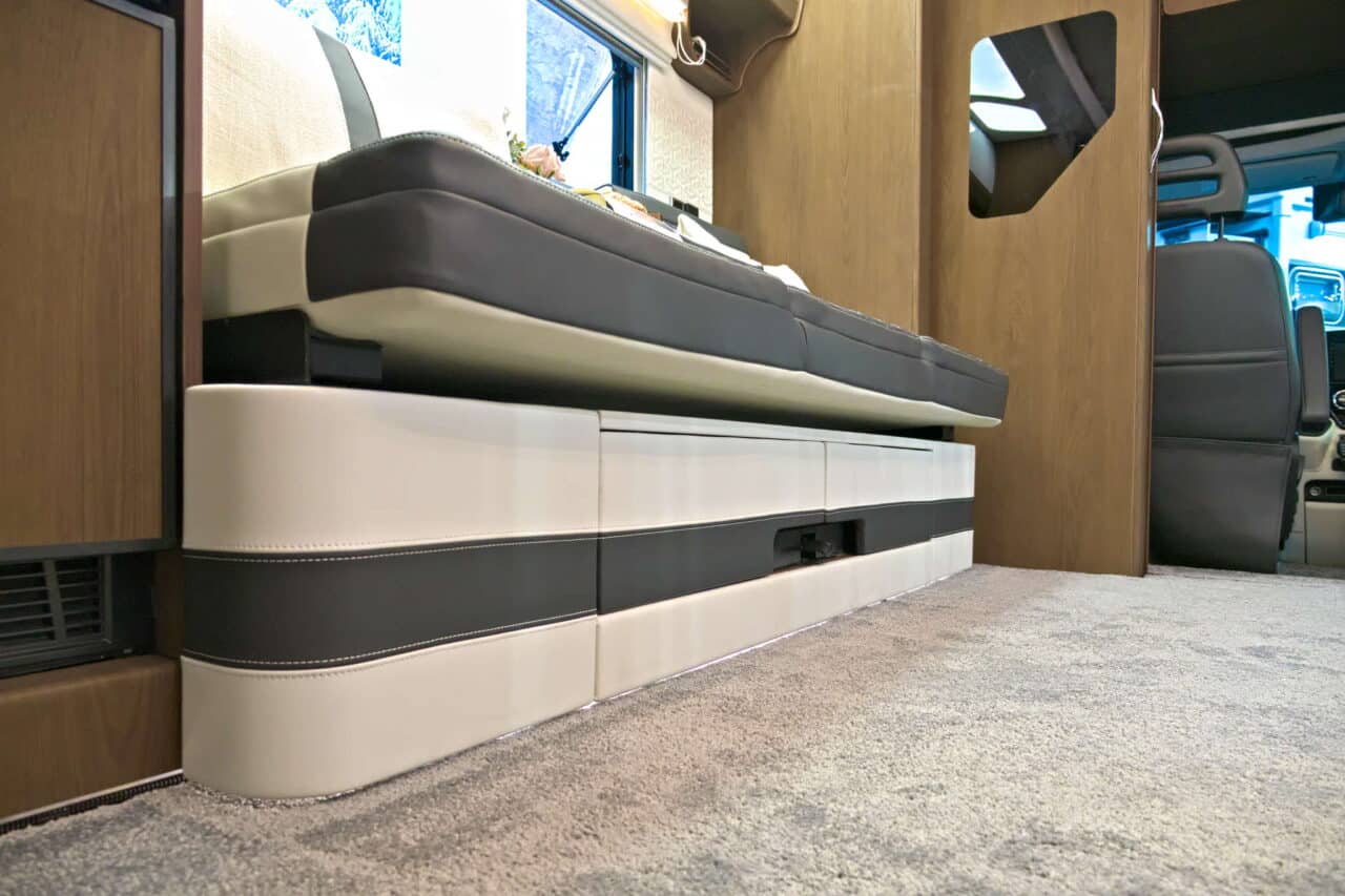 deddle rv carbonic liner sofa unten