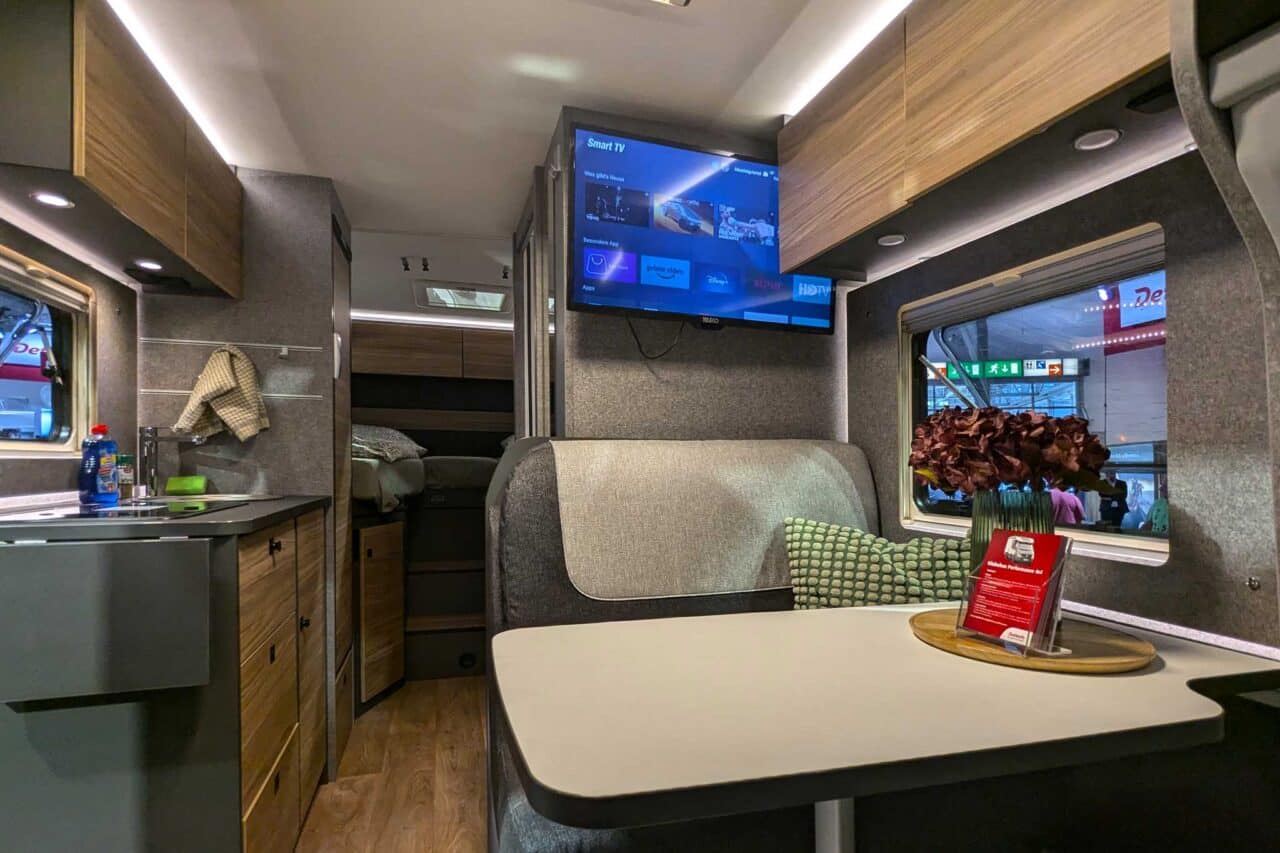 Dethleffs Globebus Performance 4x4 (2025): Eerste vierwielaangedreven camper van Dethleffs 7 Dethleffs PErformance 4x4 Interieur 9364