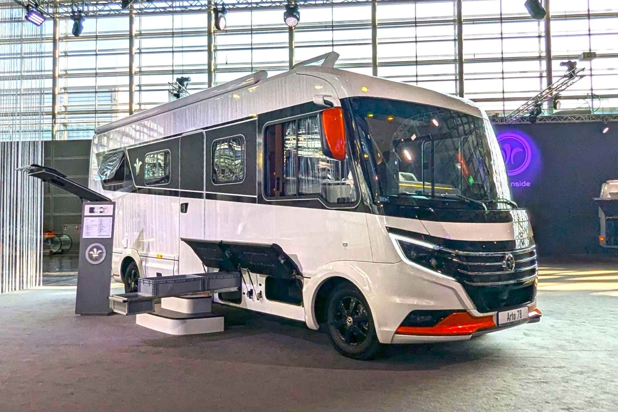 Innovaties Caravan Salon 2024: Niesmann+Bischoff Arto – de eerste lijnboot op basis van de Mercedes Sprinter