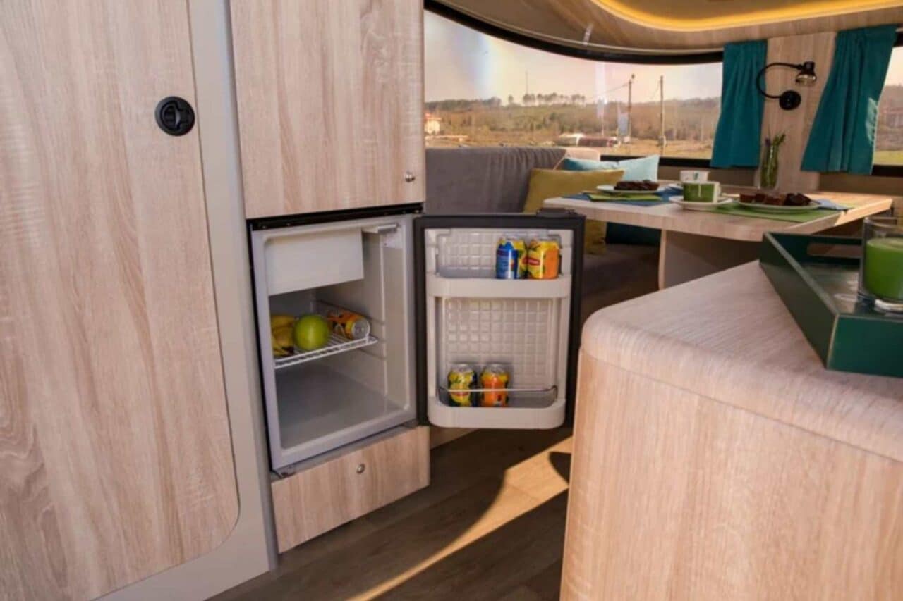 Caravan Turkije Carpento Caravan interieur
