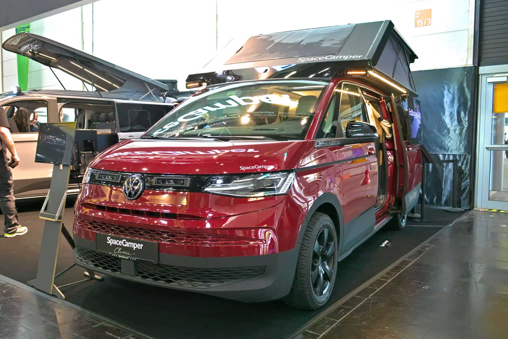 Innovations Caravan Salon 2024: SpaceCamper Roof – baanbrekende daktent en pop-up dak in één