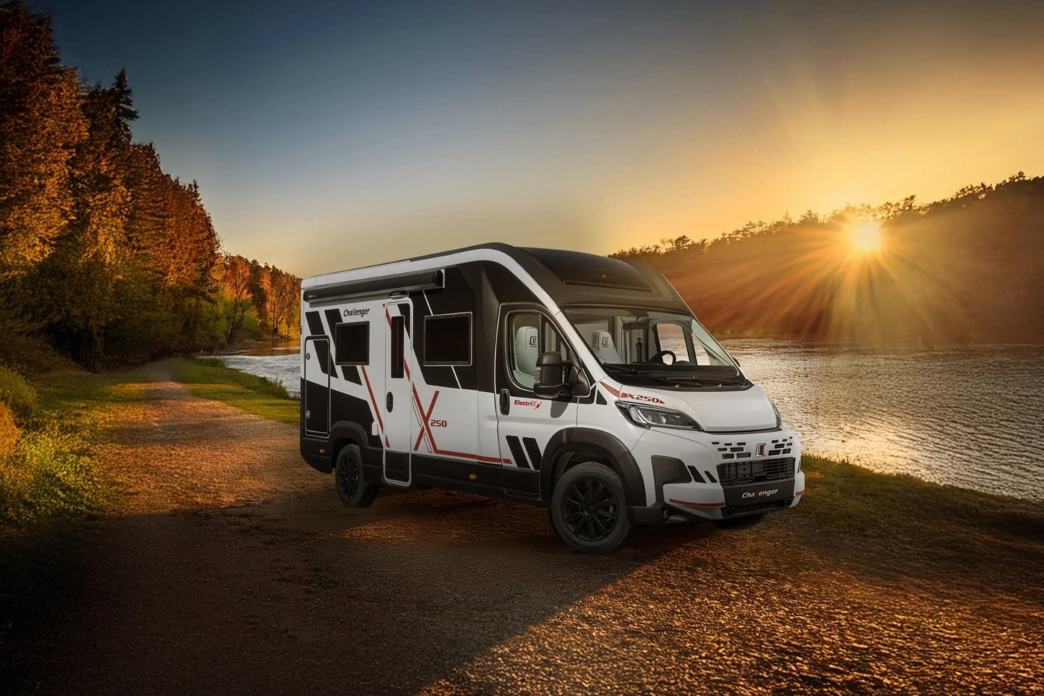 Revolutie in de kampeerindustrie: eerste bi-modale elektrische camper