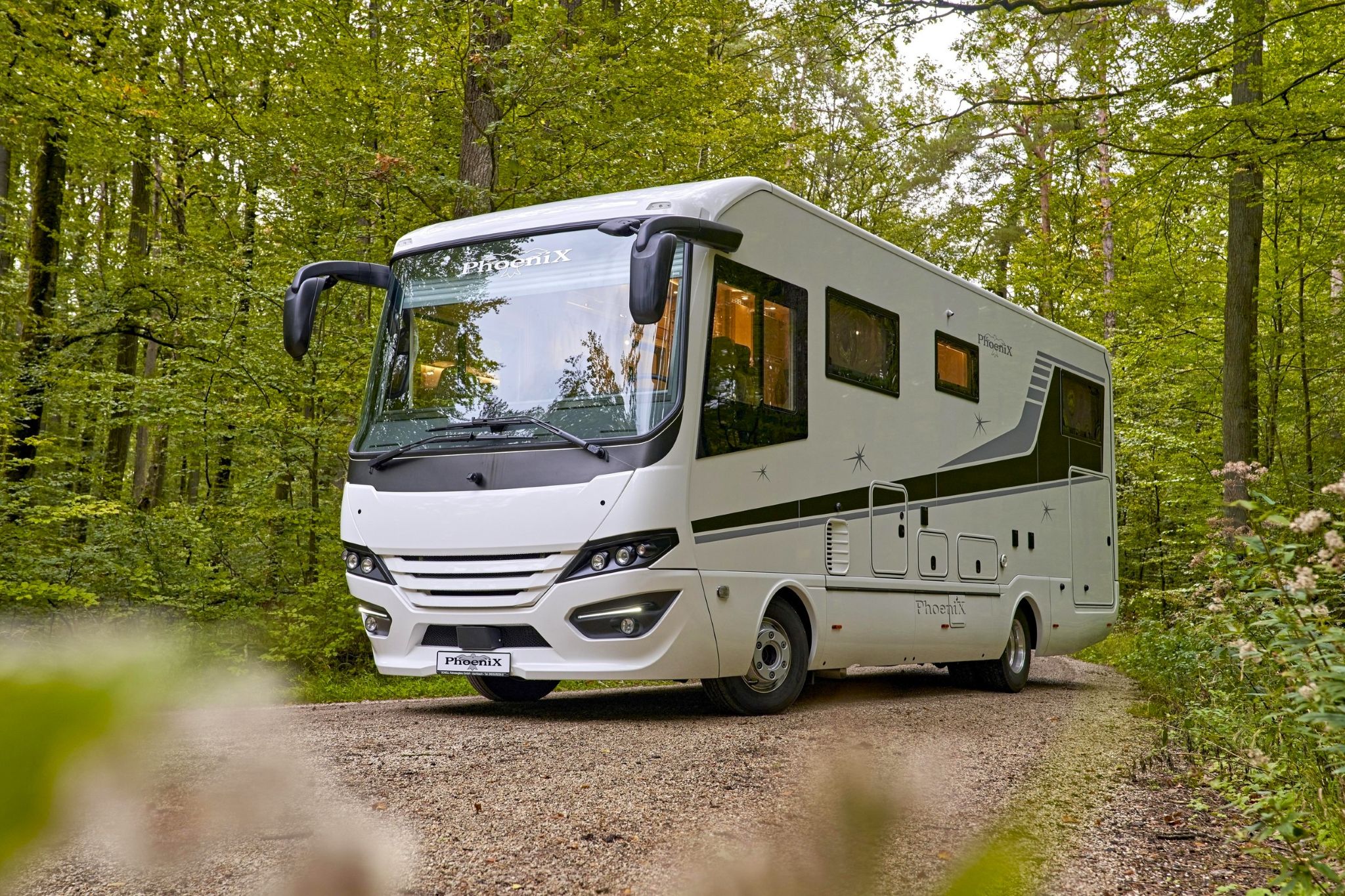 Innovatieve luxe camper: Phoenix presenteert de Top-Liner 9000 BMLX